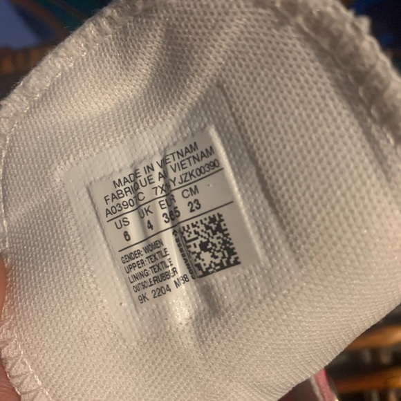 Converse sneakers - Picture 8 of 8